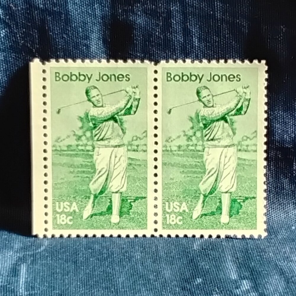 Uncirculated USA 1981 Bobby Jones Pair of 18 Cent Stamps!!